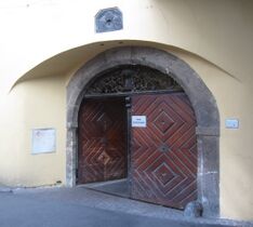 Einfahrt Badgasse 5 mit Wappen - 2011
