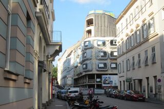 in der Bauphase, Blickrichtung zur Einspinnergasse 2018