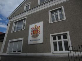 Wohnhaus mit Englhofer-Wappen - 2016