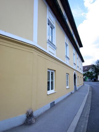 Prellstein der alten Hausecke 2021