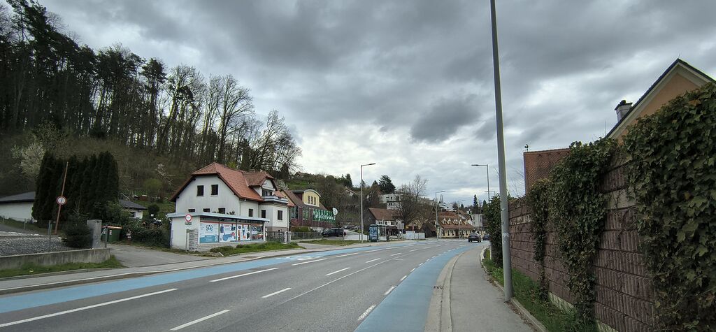 Datei:Graz St.-Peter-Haupstraße 219 2026 Straßenansicht.jpg