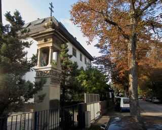 Kreuzsäule hinter dem Zaum 2016