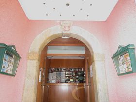 Altes Hausportal "M.W." (Foto Laukhardt 2011