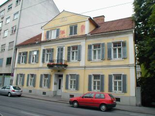 (Foto AGIS - 2002)