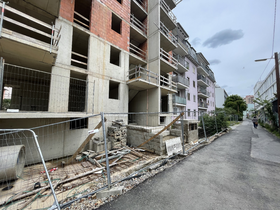 Ansicht der Bauarbeiten aus Sicht von Niesenbergergasse - 2026