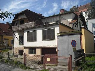 Rückfront Foto Willhaben 2011