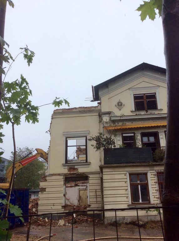 Datei:Eggenberger Allee 10, Abriss a.jpg