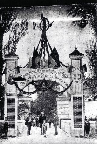 Wiener Tor von Angern aus gesehen um 1900