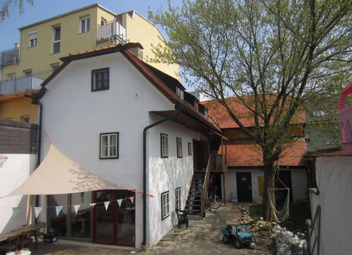 ... romantischen Innenhof (Laukhardt 2011)