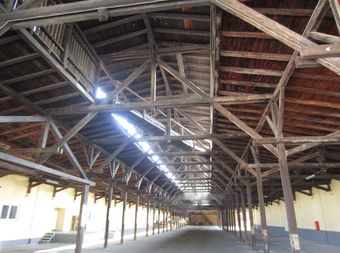 Holzhalle (Foto Laukhardt 2011)