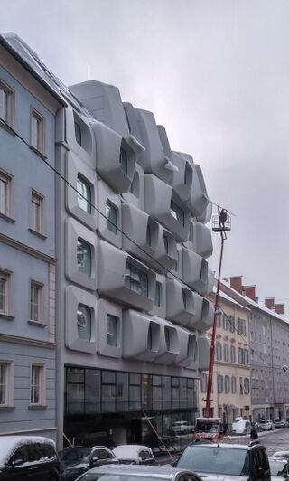 Entfernung des überhängenden gefrorenen Schnees 2021