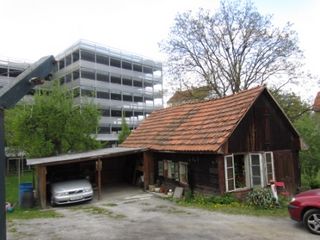 Gartenhäuschen und Garagenhaus (Foto Laukhardt 2011)