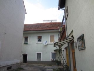 ehem. Geschirrfabrik (Foto Laukhardt 2011)