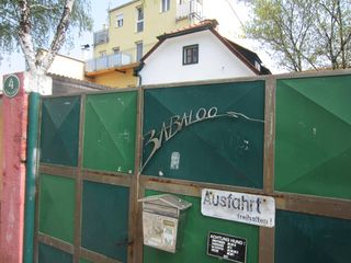 Exotische Adresse verbirgt (Laukhardt 2011)