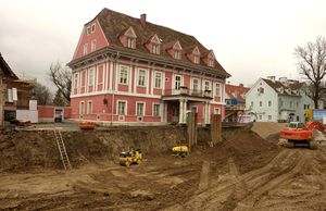 Baugrube bis knapp vor dem Haus - Janusch - 2013